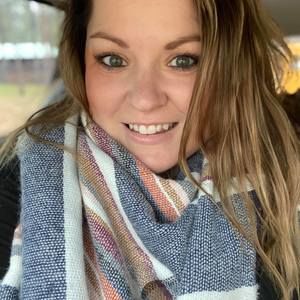 Meet your Posher, Emi